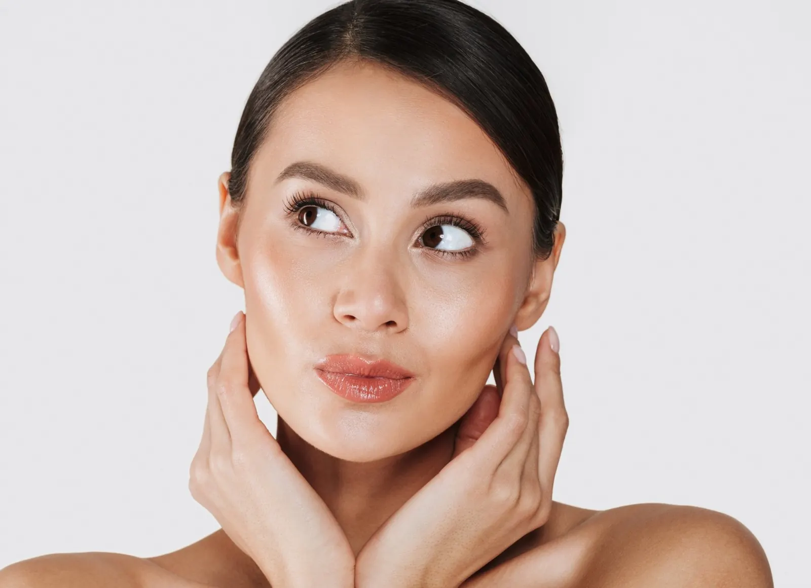 Woman with a soft, balanced jawline